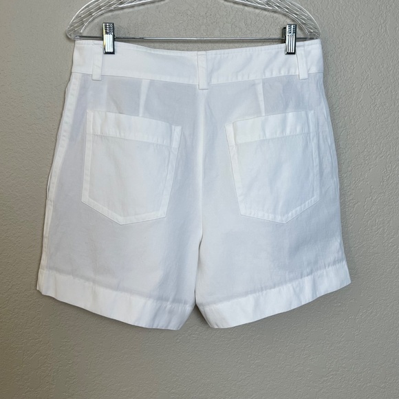 Vince Twill Cotton Linen Blend Shorts in Optic White - Picture 2 of 11